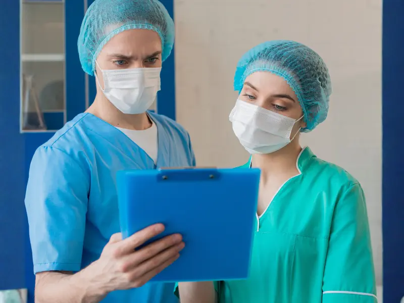 Senior general surgeon at [Hospital Name] Patna providing affordable operation services.
